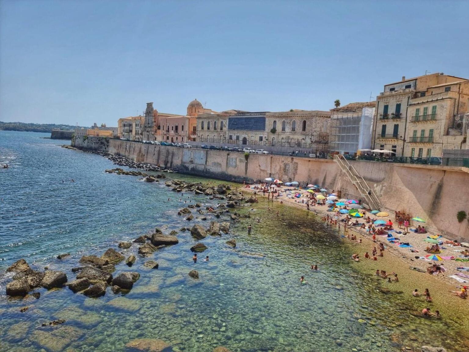 Isola Di Luce Syrakus